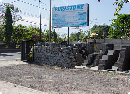 Gerbang Pintu Masuk Puri Stones