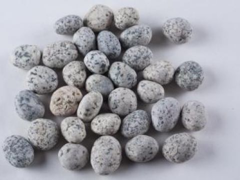 Batu Telur Puyuh Bulat-1 (12-15 mm)