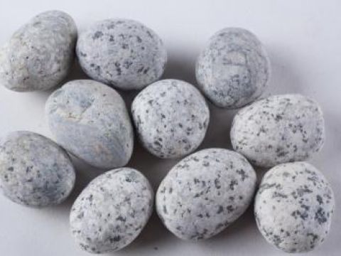 Batu Telur Puyuh Bulat-S (24-30 mm)
