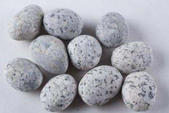 Batu Telur Puyuh Bulat-S (24-30 mm)